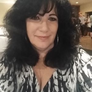 Meet your Posher, Sharon